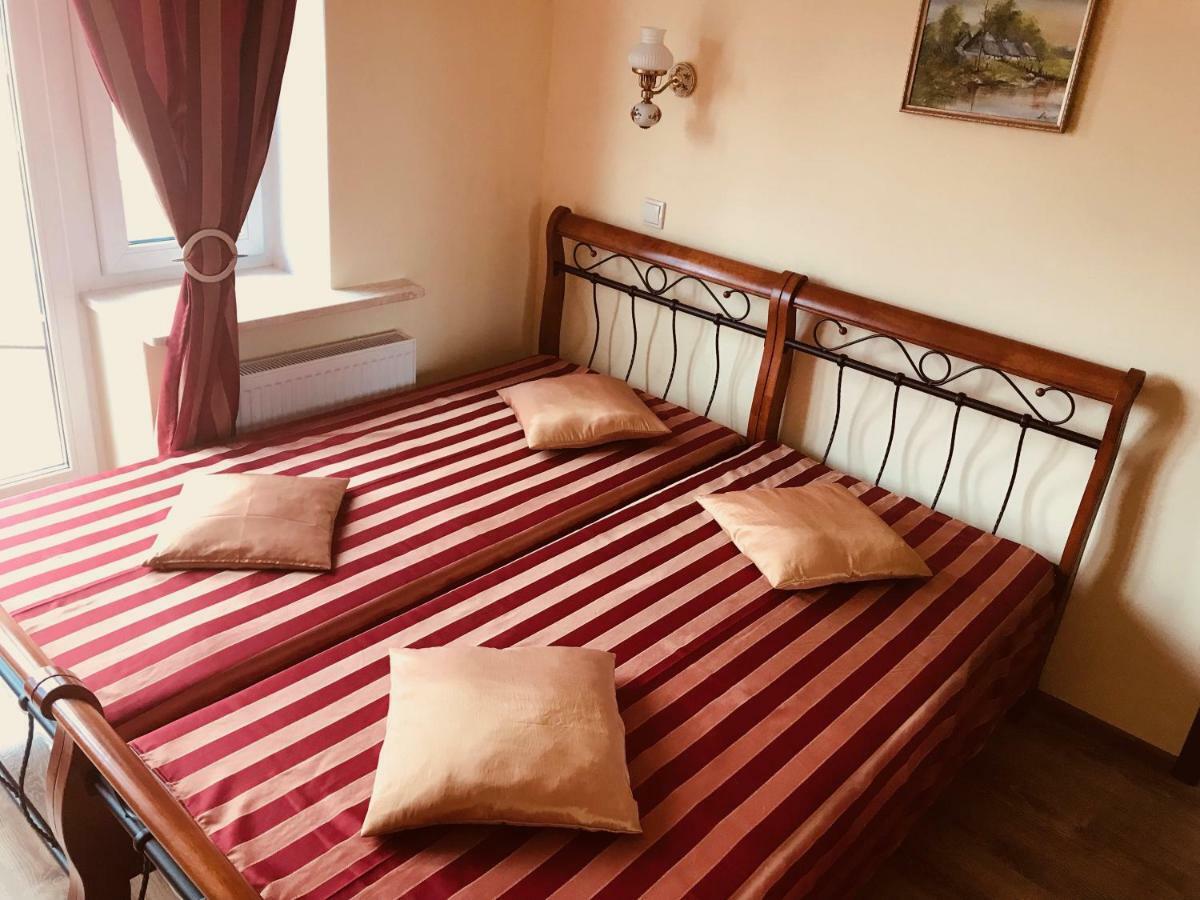 Apartament Pensjonat nad Strugą Stryków Zewnętrze zdjęcie