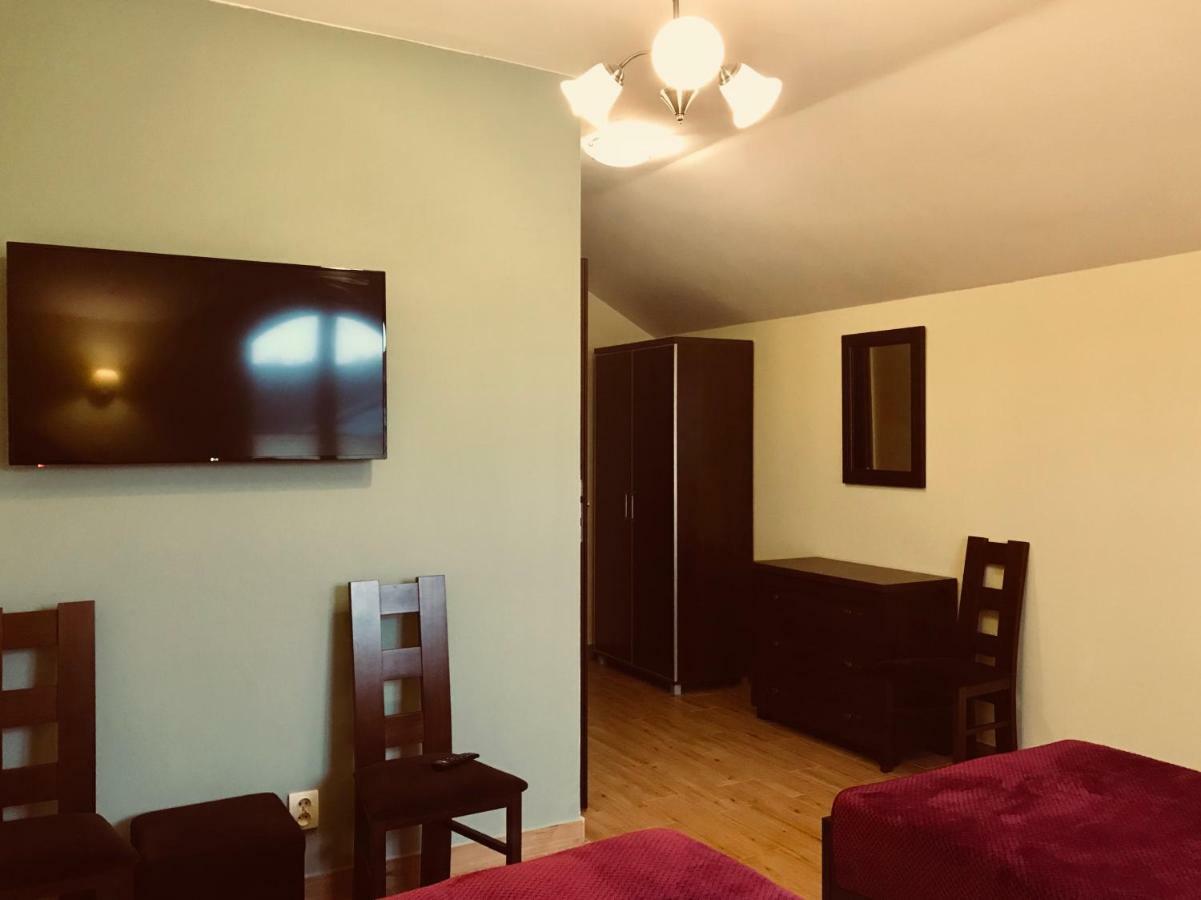 Apartament Pensjonat nad Strugą Stryków Zewnętrze zdjęcie